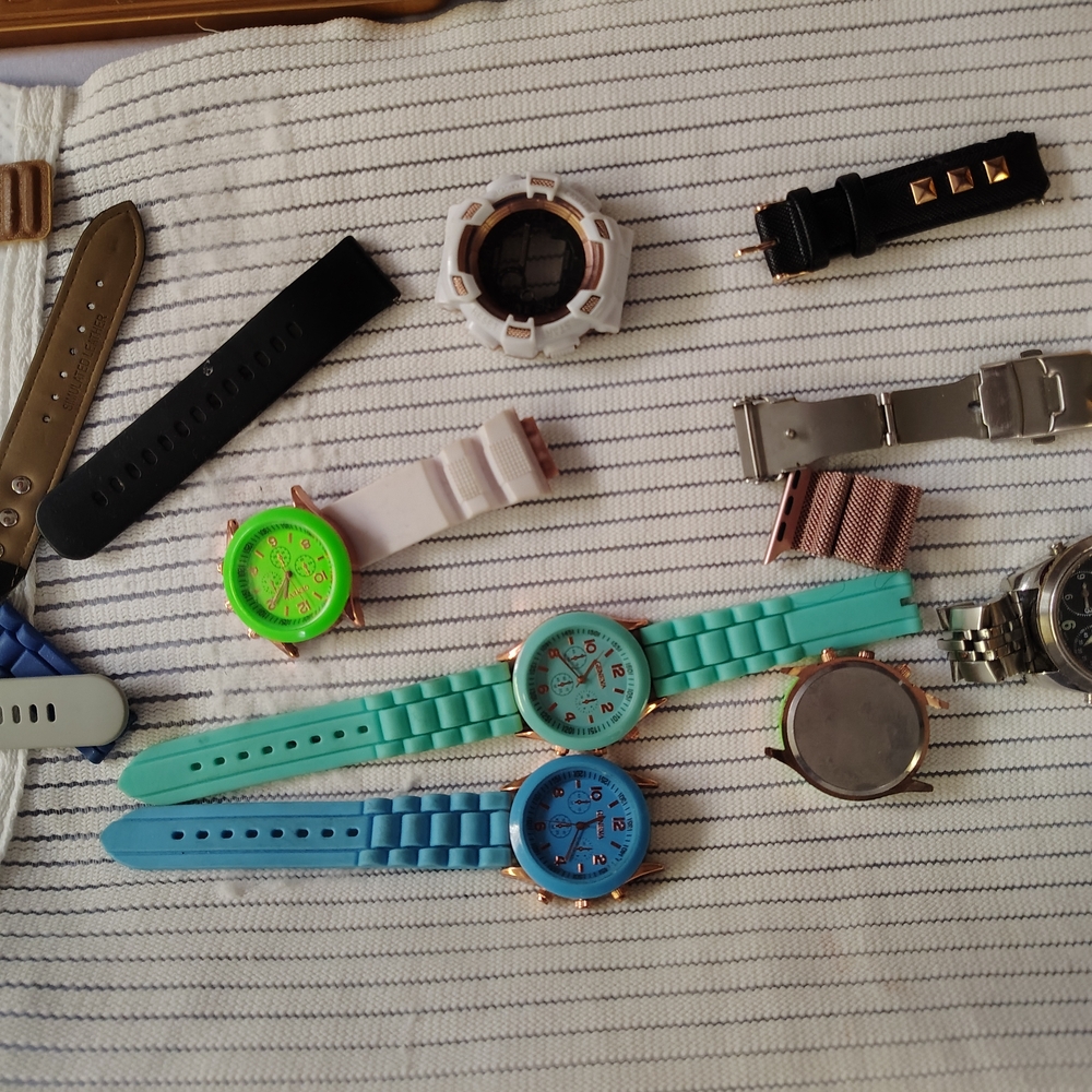 Colorful Watch Collection - Picture 4 of 10